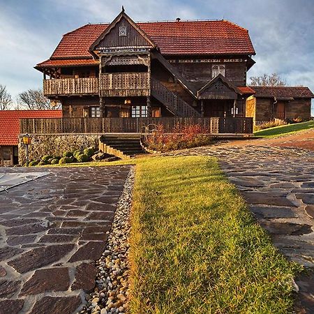 Imanje Tomasic Villa Podvornica Exterior photo