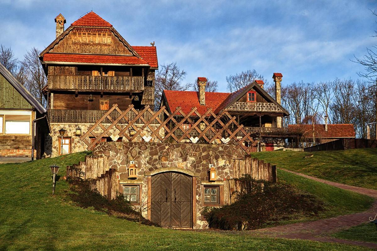 Imanje Tomasic Villa Podvornica Exterior photo